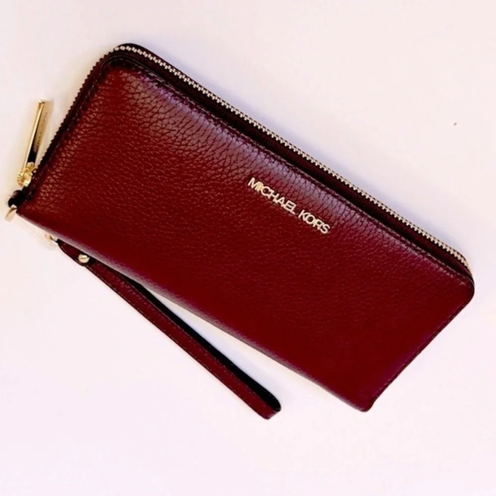 Michael Kors Jet Set Travel Wristlet Wallet Burgundy Pebbled Leather